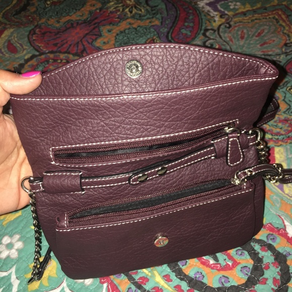 Nine West Cross body Purse - Picture 5 of 7